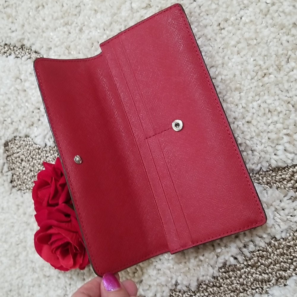 ⛔SOLD⛔NWOT MK jet set wallet in red color! - Picture 5 of 10